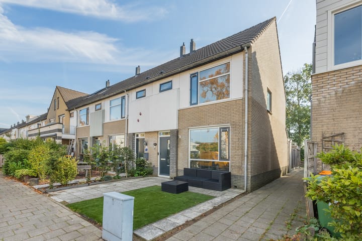 Vogelzangstraat 63 in Heerhugowaard foto