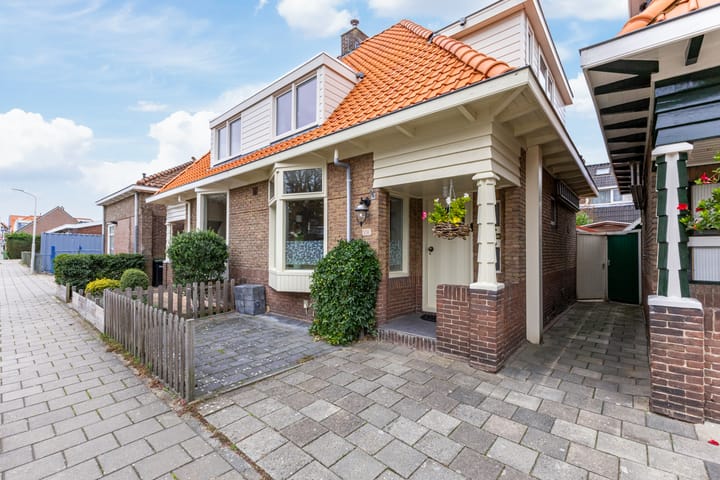 Voltastraat 10 in Wormerveer foto