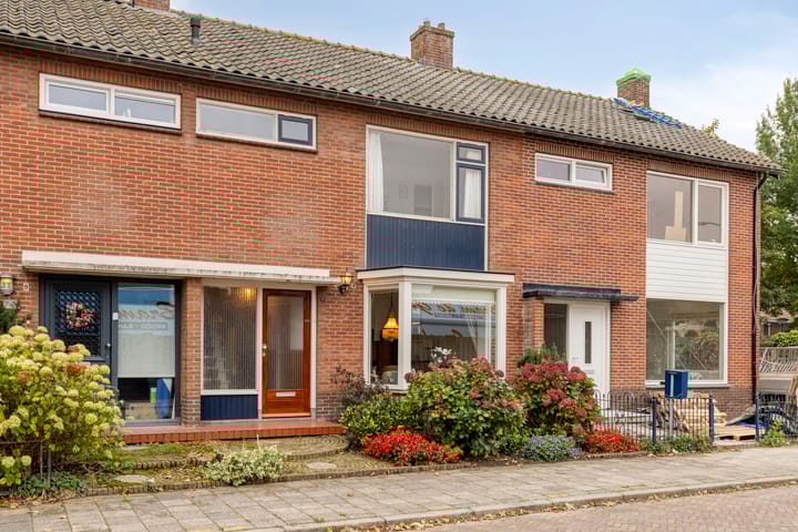 Vondelstraat 6 in Bunschoten-Spakenburg foto
