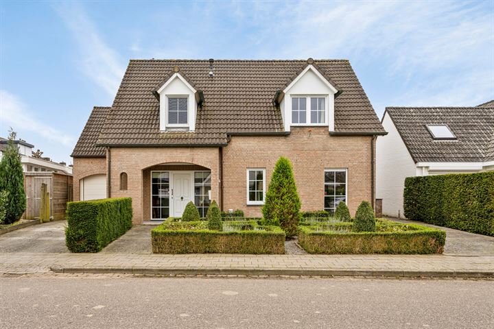 Vonderstraat 1 in Bunde foto