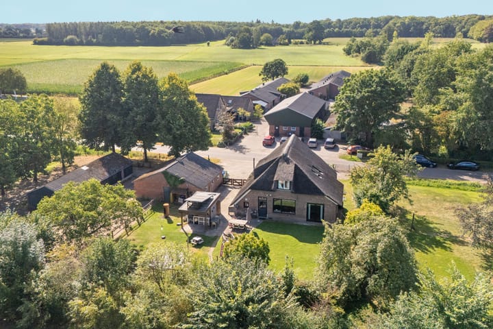 Voordersteeg 5 in Twello foto