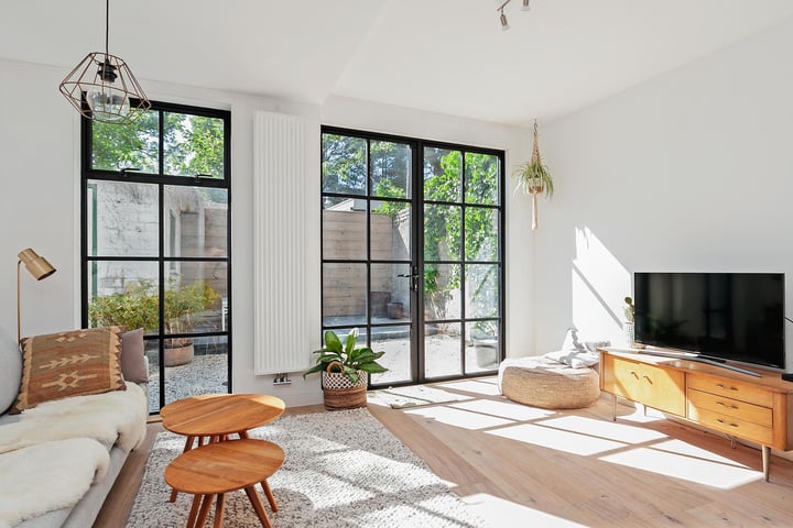 Voorhelmstraat 14-ZW in Haarlem