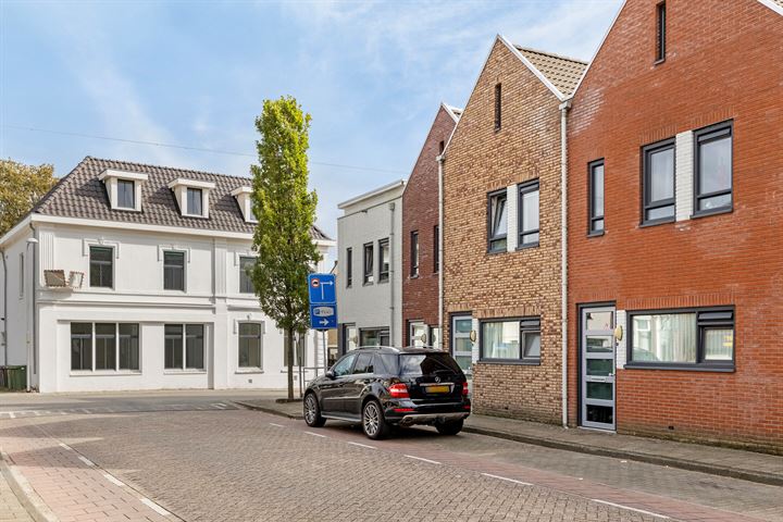 Voorstraat 10-105 in Goor foto