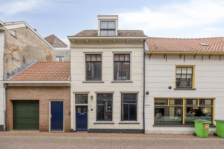 Voorstraat 93 in Kampen foto