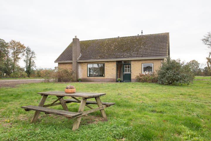 Vosmaatweg 2a in Vriezenveen foto