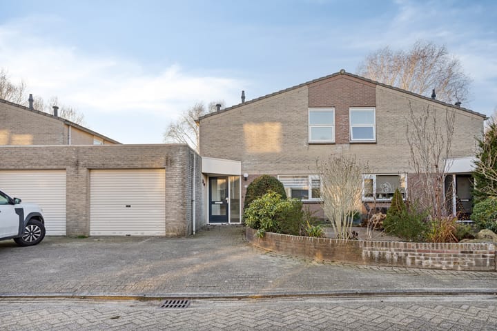 Vossenslag 35 in Assen foto