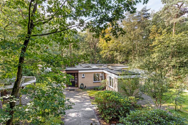 Vretberg 8 in Enschede foto