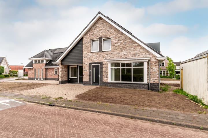 Vreugdenhilstraat 2b in Nijkerkerveen