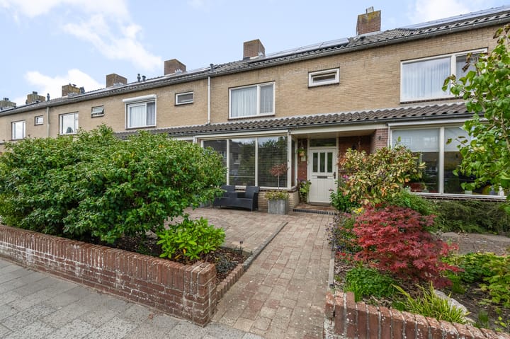 Vrijburglaan 18 in Uitgeest foto