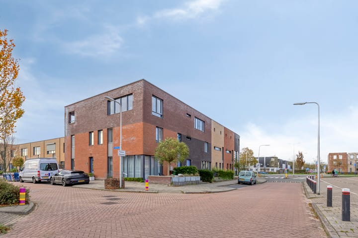 Vroonhoevelaan 59 in Alphen aan den Rijn foto