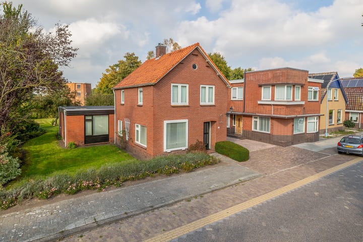 W.H. Bosgrastraat 111 in Oude Pekela foto