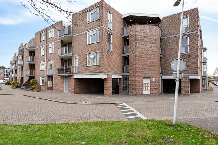 Wagenmaker 127 in Alphen aan den Rijn foto