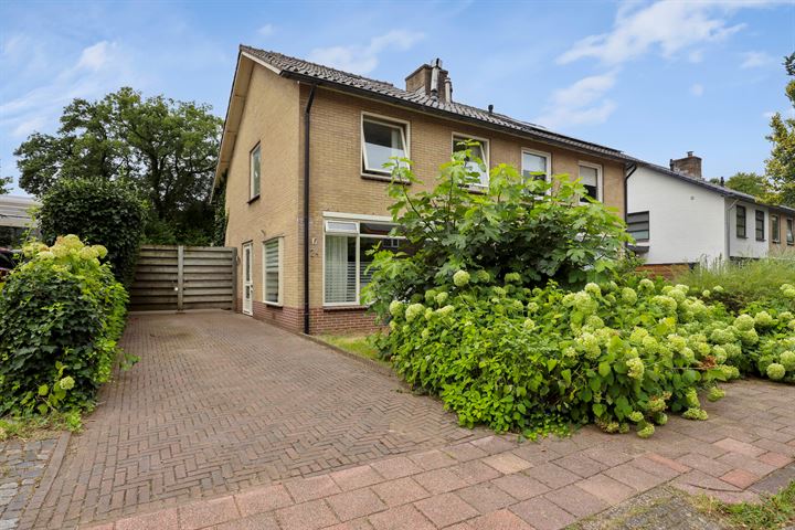 Waldeck Pyrmontlaan 24 in Doorwerth foto