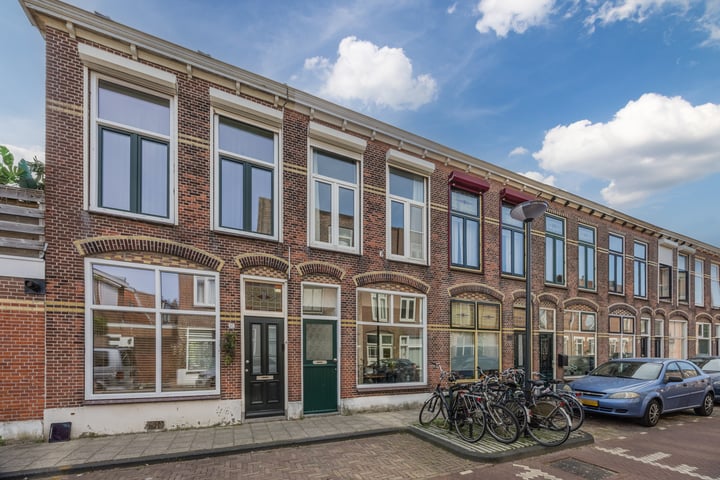 Waldeck Pyrmontstraat 28 in Leiden foto