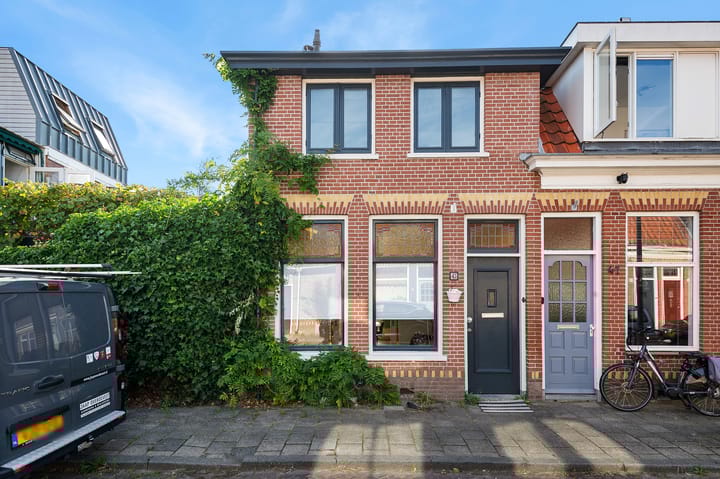 Waldeck Pyrmontstraat 45 in Haarlem foto