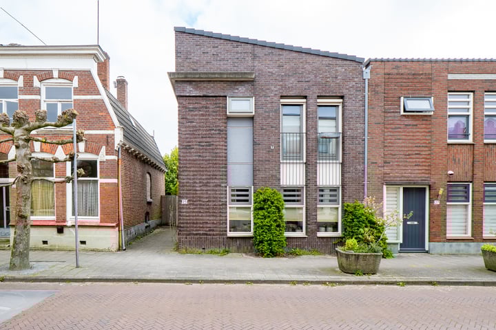 Waldeckstraat 25 in Enschede foto