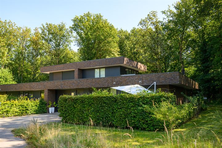 Waldenlaan 7 in Bussum foto