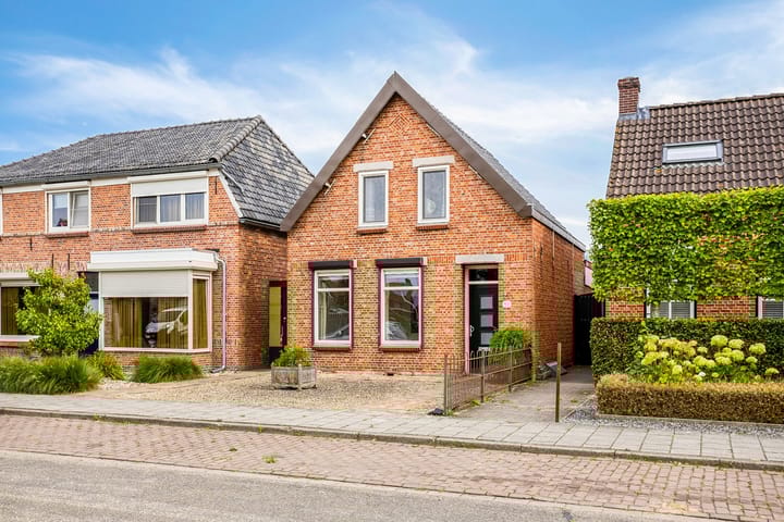 Walsoordensestraat 52 in Walsoorden foto