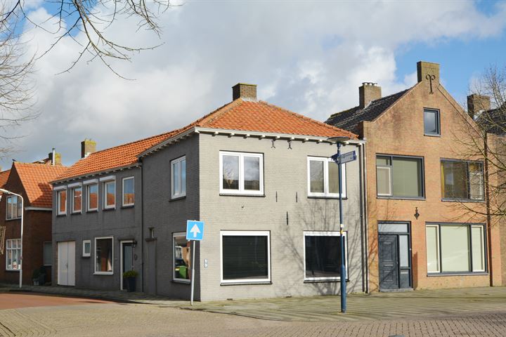 Walstraat 2 in Oostburg foto