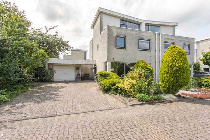 Wapendrager 13 in Meppel foto