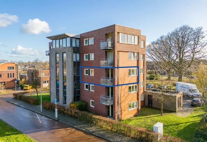 Warande 55 in Alphen aan den Rijn foto