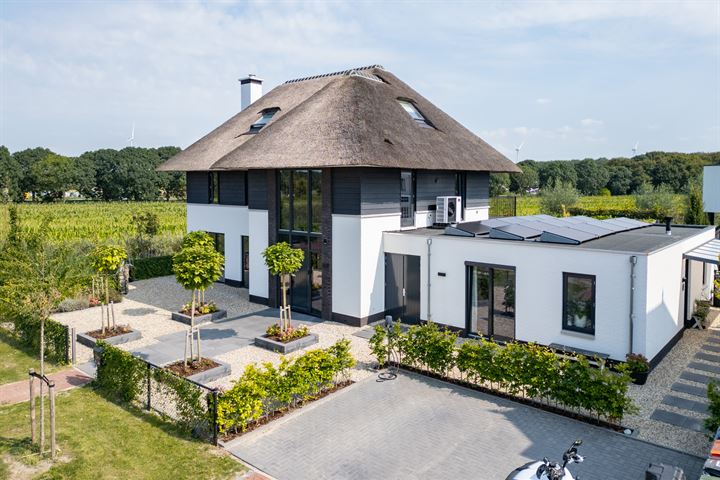 Waterhoenlaan 18 in Almere foto