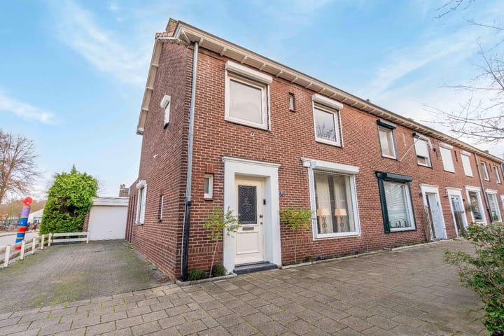 Waterleidingsingel 15 in Venlo foto