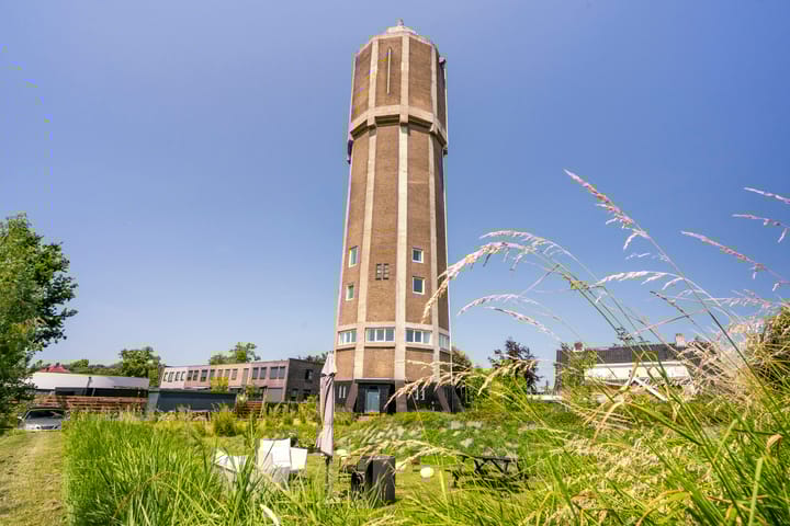 Watertorenerf 1 in Leerdam foto