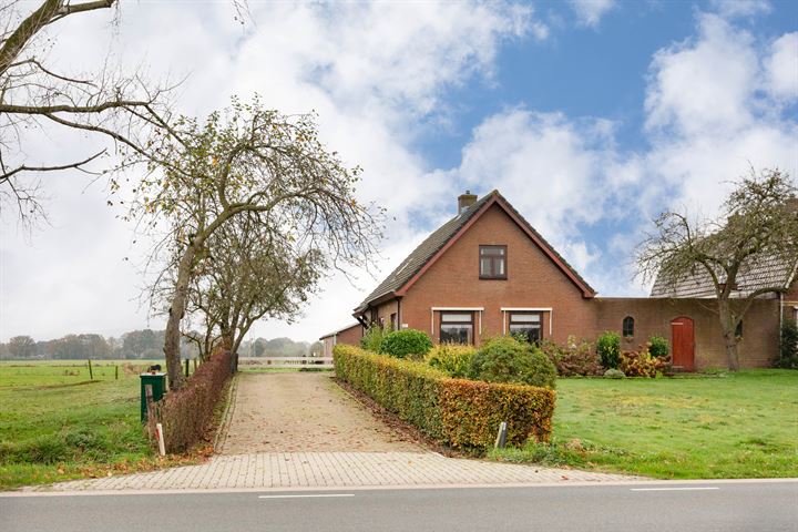 Waterweg 48A in Putten foto