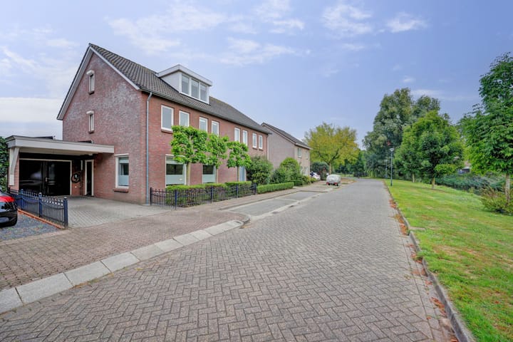 Wederiksingel 12 in Vught foto