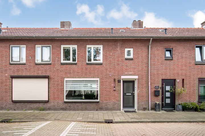 Weefmeesterstraat 16 in Tilburg foto