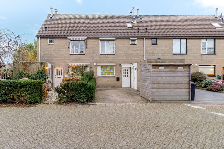 Weegbree 3 in Hoogvliet Rotterdam