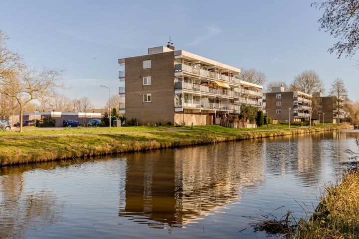 Weegbreestraat 130 in Nieuw-Vennep foto