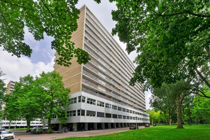 Weerdestein 171 in Amsterdam foto