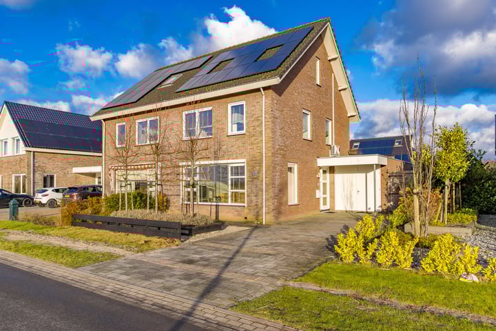 Westerdiep 103 in Nieuw-Buinen foto