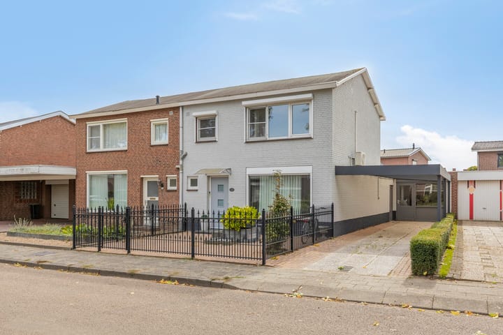 Westerholtstraat 15 in Horst foto