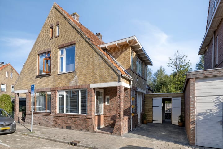 Westpolderstraat 5 in Schiedam foto