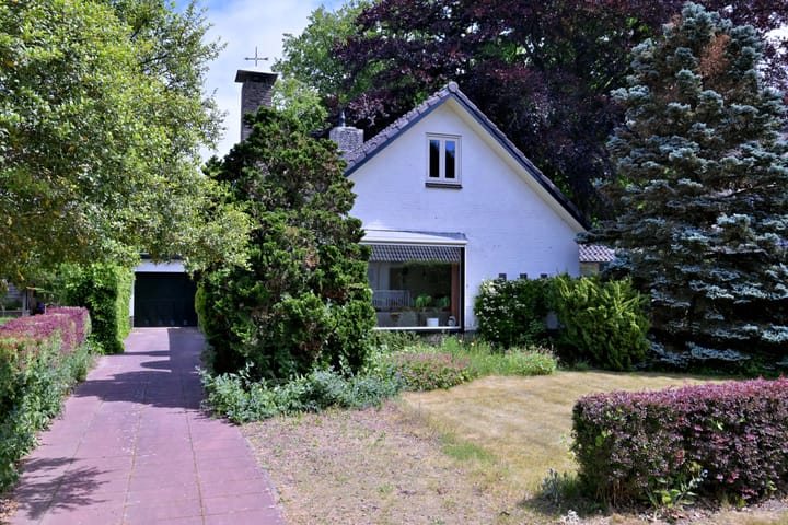 Westronde 7 in Gorssel foto