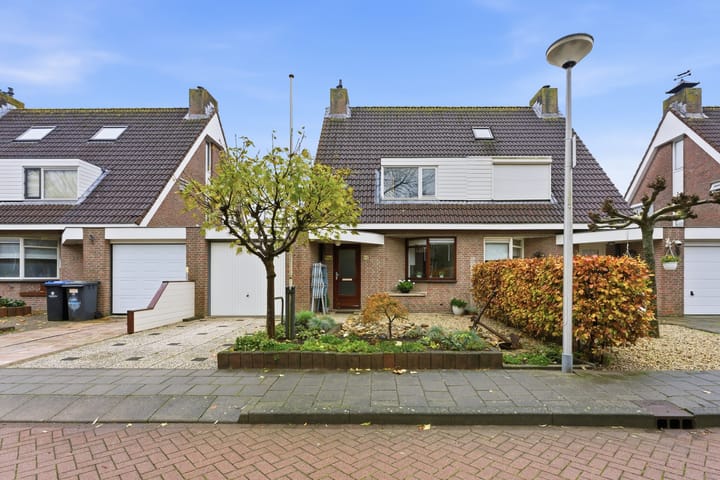 Wethouder De Jongstraat 25 in Nieuw-Lekkerland foto