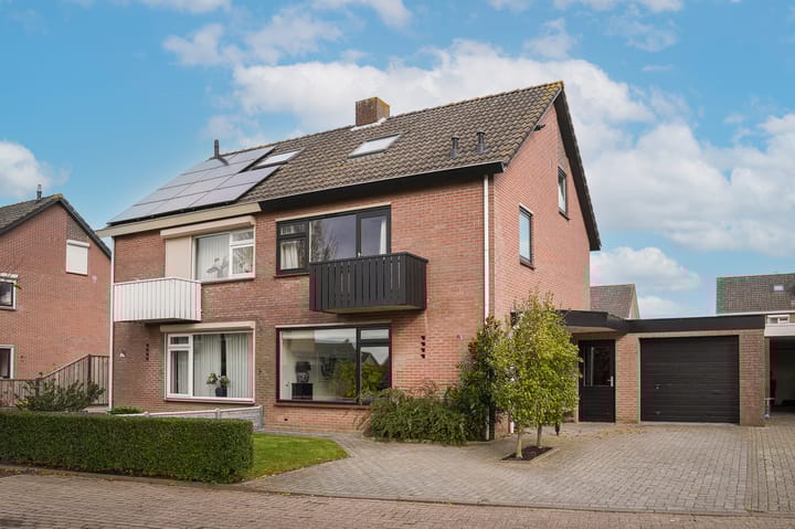 Weverstraat 11 in Oijen foto