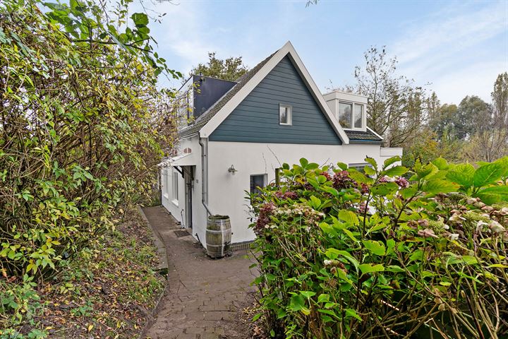 Wieldrechtse Zeedijk 69 in Dordrecht foto