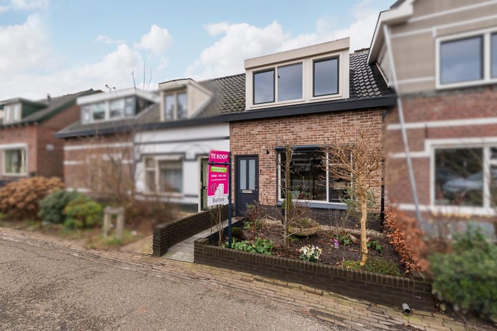 Wierdensestraat 28 in Nijverdal foto