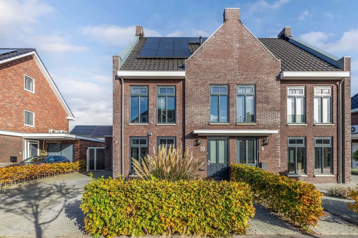 Wies Kreukniethage 10 in Emmeloord foto