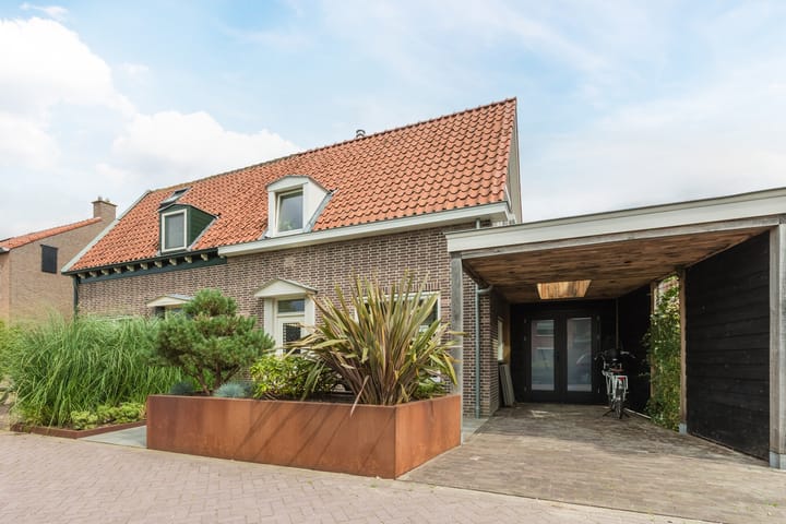 Wilgenlaan 1 in Leimuiden