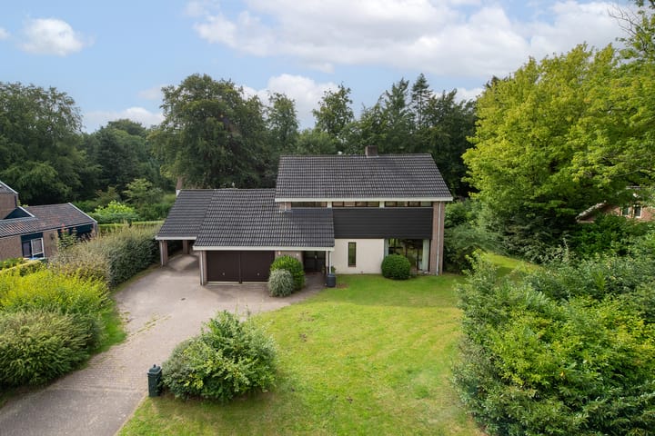 Wilgenlaan 24 in Hattem foto