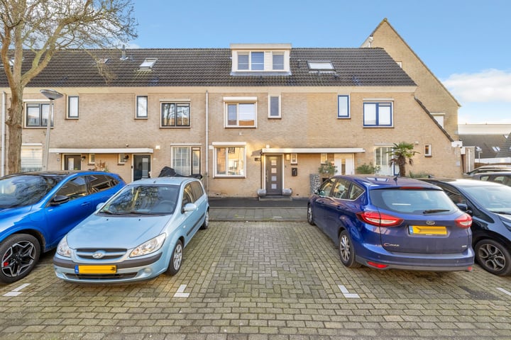 Wilhelmina Druckerstraat 43 in Spijkenisse foto