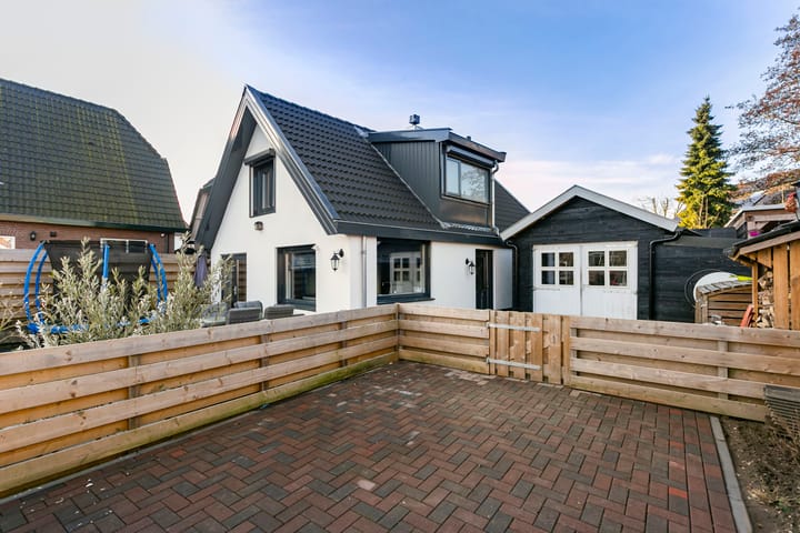 Wilhelminastraat 12 in Meteren