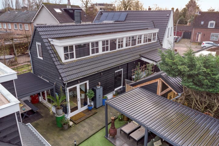 Wilhelminastraat 8 in Made