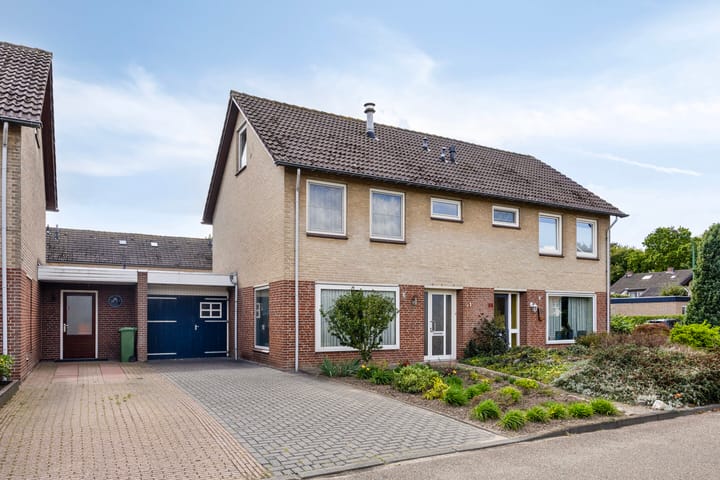 Willem-Alexanderlaan 31 in Haps foto