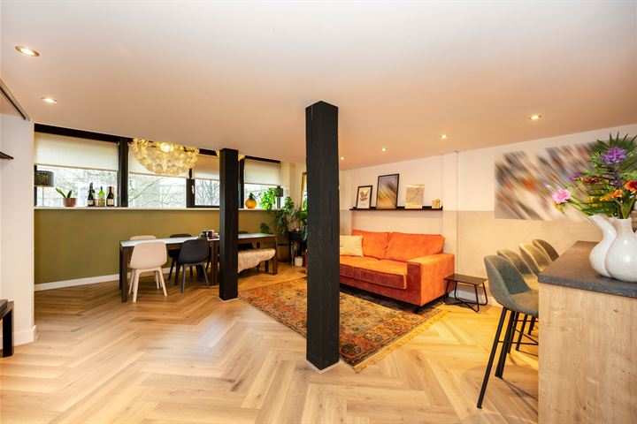 Willem de Zwijgerlaan 334B-23 in Amsterdam foto